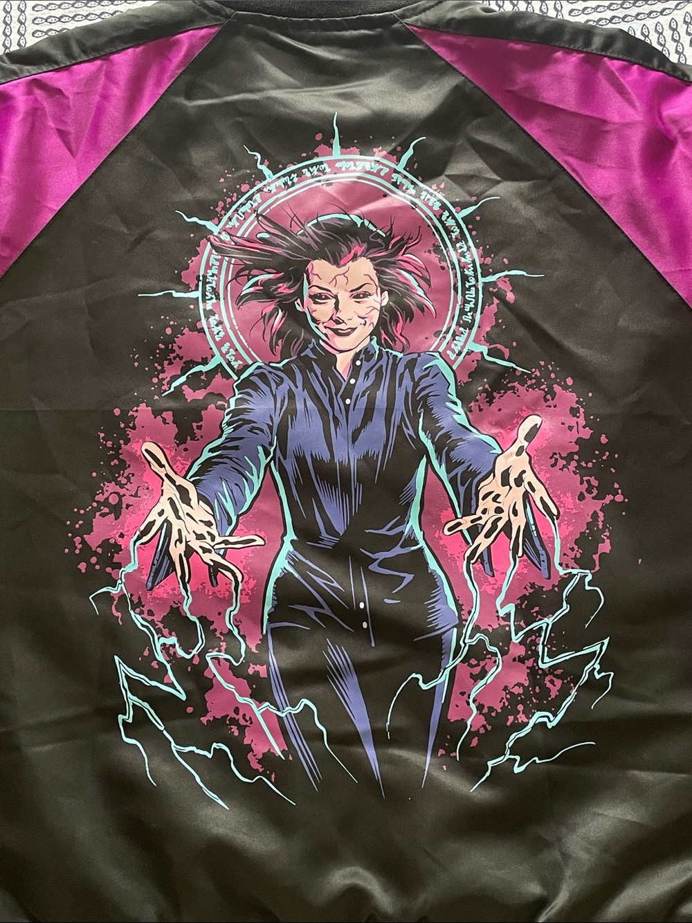 Loot crate Buffy the vampire slayer Black and Magenta Bomber Jacket. - Picture 6 of 9